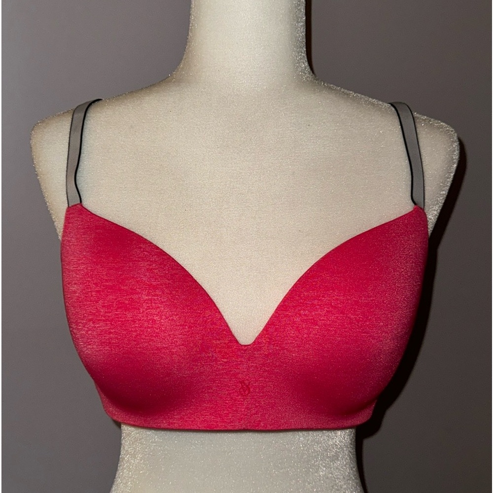 Victoria’s Secret Bra pink 36C No wires interchangeable straps